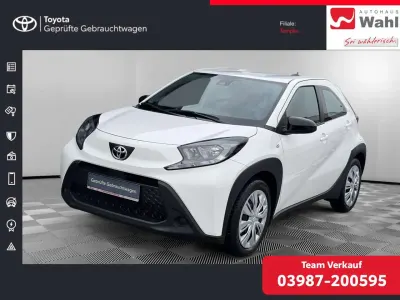 Gebraucht Toyota Aygo X Business Edition 72 PS (52 kW) 2024 Weiß SUV