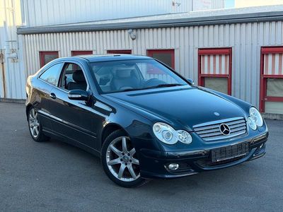 Gebraucht Mercedes C200 163 PS (119 kW) 2004 Schwarz Coupé