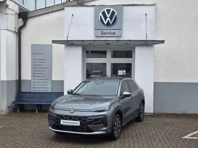 Neu VW T-Roc Cabriolet Life 116 PS (85 kW) 2026 Weiß SUV
