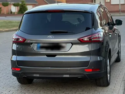 Gebraucht Ford Focus 150 PS (110 kW) 2017 Grau Van / Kleinbus