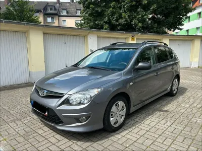 Gebraucht Hyundai i30 109 PS (80 kW) 2012 Kombi