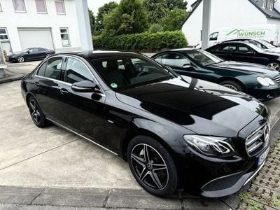 Mercedes E200