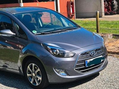 Usata Hyundai ix20 125 CV (91 kW) 2017 Grigio Utilitaria