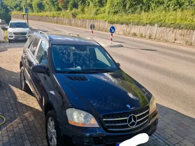 Gebraucht Mercedes ML320 224 PS (164 kW) 2007 Schwarz SUV