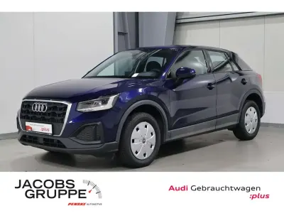 Gebraucht Audi Q2 Comfort 150 PS (110 kW) 2023 Navarrablau metallic SUV