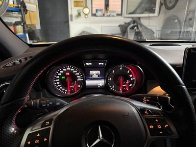 Mercedes GLA220