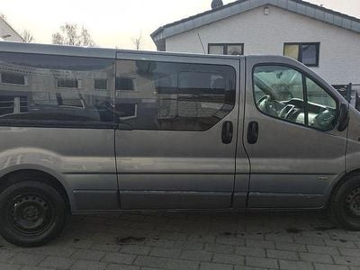 Gebraucht Opel Vivaro 114 PS (83 kW) 2013 Grau Van / Kleinbus