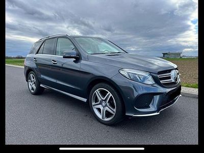 Grau Gebraucht 2016 Mercedes GLE350 AMG SUV | 25.800 € (Guter Preis)