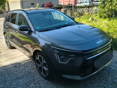 Używany Kia Niro Spirit 179 KM (131 kW) 2022 Szary SUV