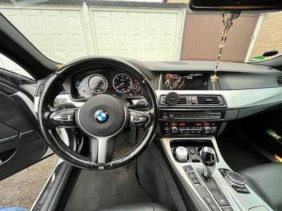 Gebraucht BMW 520 Shadowline 190 PS (139 kW) 2016 Weiß Kombi