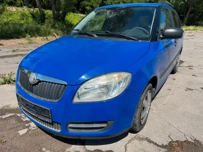 Gebraucht Skoda Fabia 70 PS (51 kW) 2009 Blau Kombi