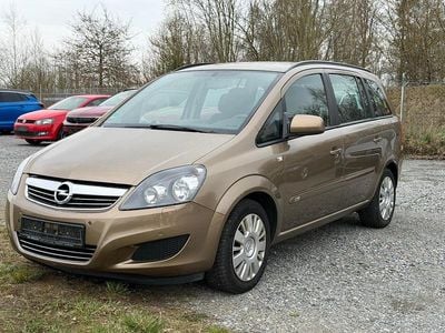 Gebraucht Opel Zafira 150 PS (110 kW) 2013 Braun Van / Kleinbus