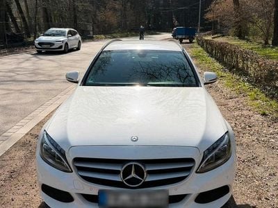 Gebraucht Mercedes C220 170 PS (125 kW) 2016 Weiß Kombi