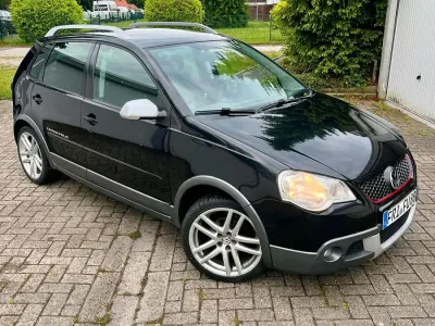 Gebraucht VW Polo Cross 80 PS (58 kW) 2009 Schwarz Kleinwagen