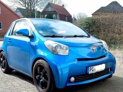Toyota iQ