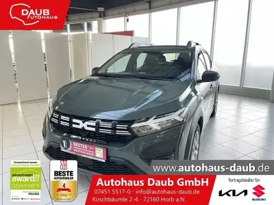 Usata Dacia Sandero Essentiel 91 CV (66 kW) 2023 Grigio Berlina