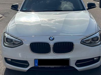 Gebraucht BMW 116 Sport Line 116 PS (85 kW) 2012 Weiß Kleinwagen