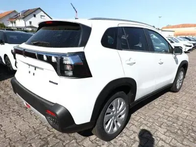 Neu Suzuki SX4 S-Cross Comfort 110 PS (80 kW) 2026 White white SUV