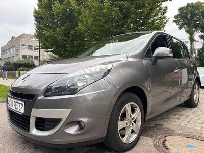 Grau Gebraucht 2009 Renault Scénic III Dynamique Van / Kleinbus | 3.200 € (Fairer Preis)