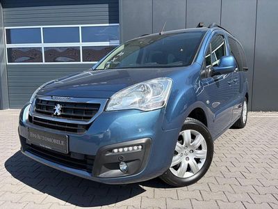 Blau kyanos / metallic Gebraucht 2017 Peugeot Partner Tepee Allure Van / Kleinbus | 9.800 € (Fairer Preis)