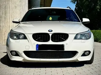 Gebraucht BMW 525 M Sport 197 PS (144 kW) 2009 Weiß Kombi