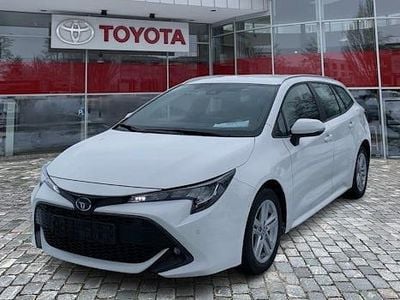 Gebraucht Toyota Corolla Team 122 PS (89 kW) 2022 Super white 2 Kombi