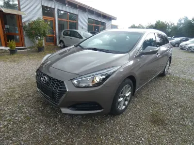Gebraucht Hyundai i40 Space 135 PS (99 kW) 2019 Kombi