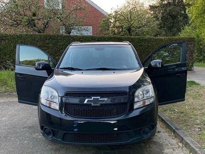 Begagnad Chevrolet Orlando LS 141 HK (103 kW) 2012 Svart Minibuss