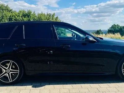 Gebraucht Mercedes C300e 313 PS (230 kW) 2022 Schwarz Limousine
