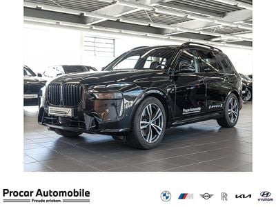 Gebraucht BMW X7 M Sport 352 PS (258 kW) 2024 Black sapphire SUV