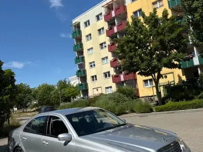 Gebraucht Mercedes E200 Classic 122 PS (89 kW) 2004 Silber Limousine