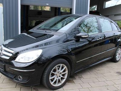 gebraucht Mercedes B200 B 200Harman Kardon + Bi Xen + Sitzh + Vollleder