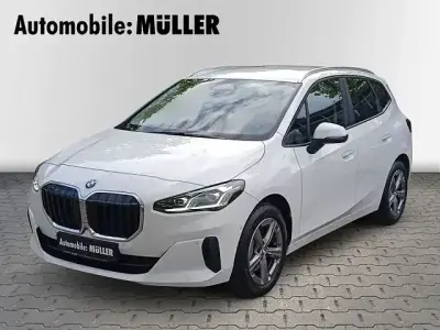 Gebraucht BMW 218 Active Tourer Luxury Line 136 PS (100 kW) 2024 Alpinweiss iii Van / Kleinbus