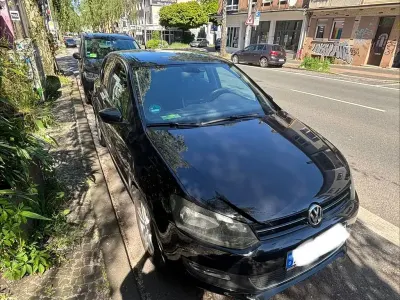 Gebraucht VW Polo Life 69 PS (50 kW) 2014 Schwarz Limousine