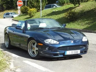 Gebraucht Jaguar XK8 284 PS (208 kW) 1998 Blau Cabrio