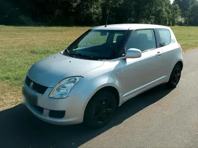 Gebraucht Suzuki Swift 92 PS (67 kW) 2009 Silber Kleinwagen