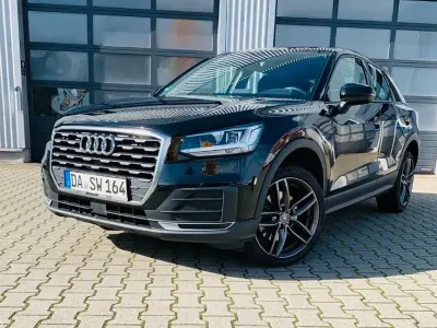 Gebraucht Audi Q2 Design 150 PS (110 kW) 2018 Schwarz SUV