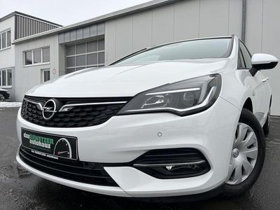 Schneeweiss Gebraucht 2020 Opel Astra Edition Kombi | 13.860 € (Teuer)
