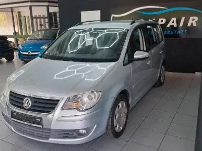 Gebraucht VW Touran 136 PS (100 kW) 2010 Grau Van / Kleinbus