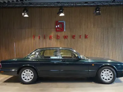 Gebraucht Jaguar XJ8 Sovereign 284 PS (208 kW) 1999 Grün Limousine