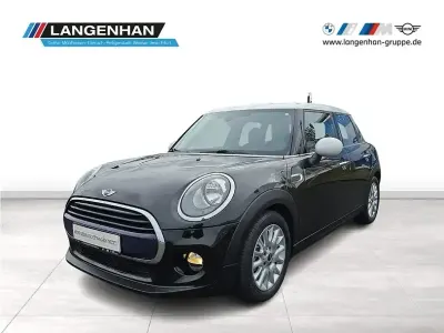 Używany Mini Cooper Chili 136 KM (100 kW) 2015 Czarny Hatchback