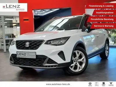 Gebraucht Seat Arona FR 115 PS (84 kW) 2023 Weiß SUV