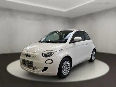 Gebraucht Fiat 500e 69 kW (95 PS) 2022 Weiß