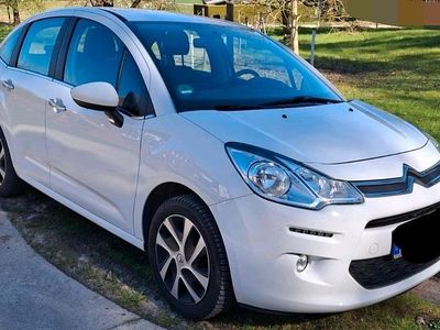Gebraucht Citroën C3 SELECTION 68 PS (50 kW) 2016 Weiß Kleinwagen