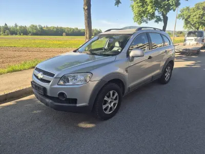 Second-hand Chevrolet Captiva 150 CP (110 kW) 2006 Argintiu SUV
