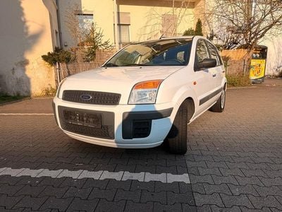 Gebraucht Ford Fusion 101 PS (74 kW) 2007 Weiß Kleinwagen