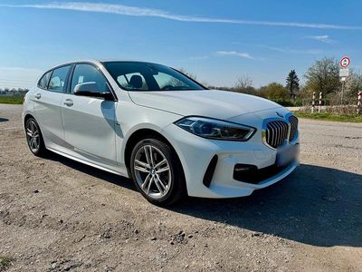 Gebraucht BMW 118 M Sport 140 PS (102 kW) 2020 Weiß Kleinwagen