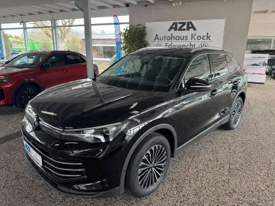 Neu VW Tiguan Elegance 150 PS (110 kW) 2026 Grenadillschwarz metallic SUV