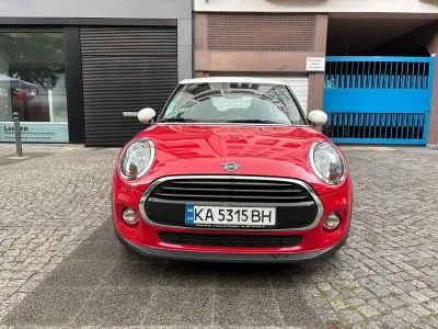 Occasion Mini Cooper 136 PK (100 kW) 2019 Rood Hatchback