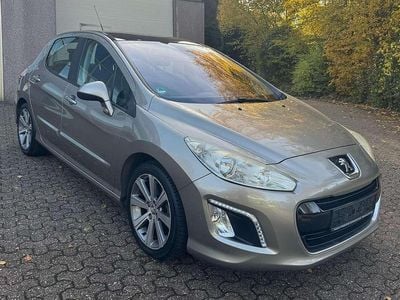 Gebraucht Peugeot 308 Allure 156 PS (114 kW) 2012 Silber Kleinwagen